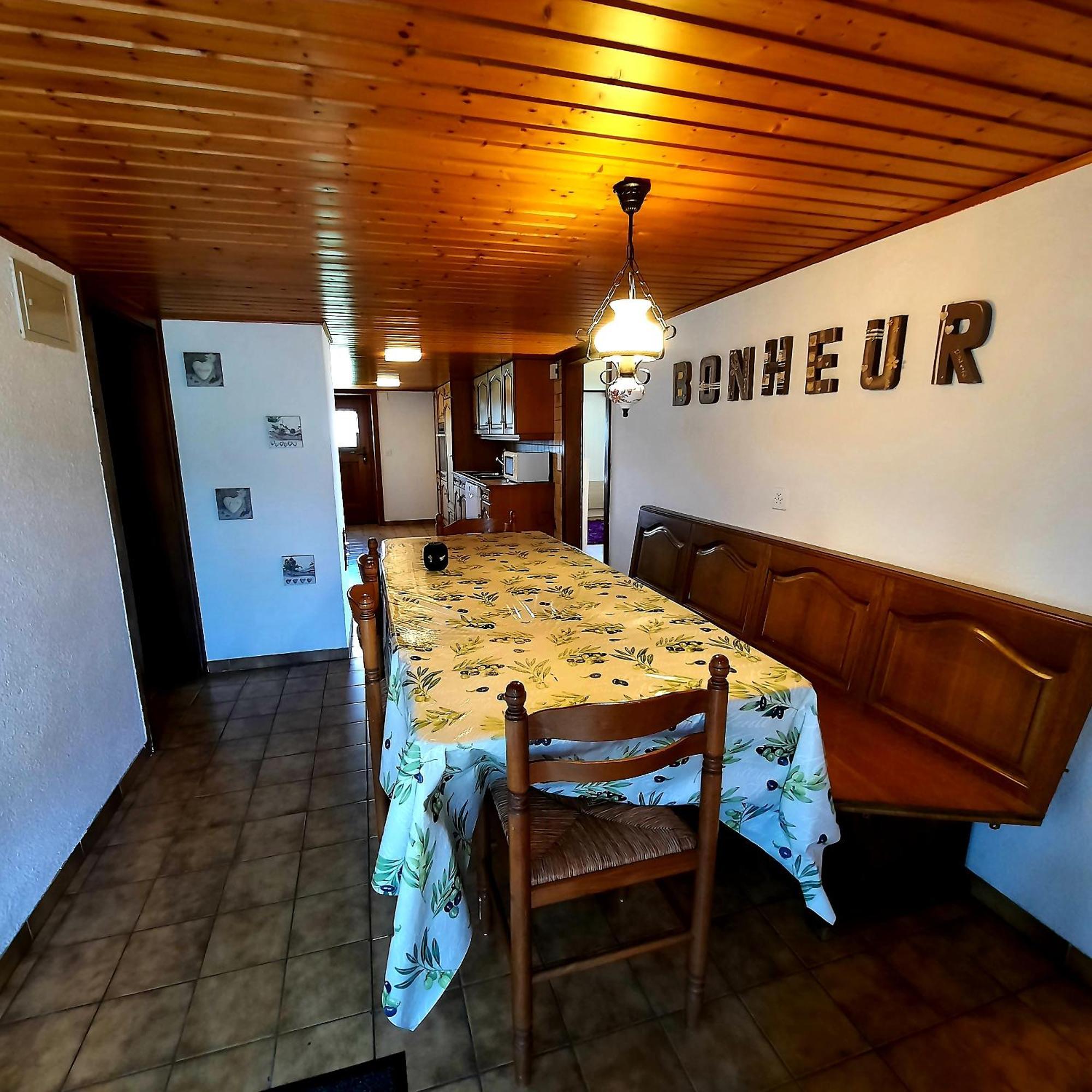 Appartement De Campagne Seul Ursy Buitenkant foto